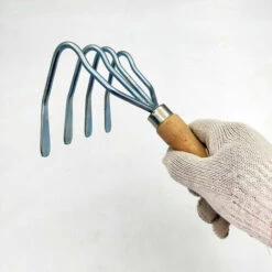 BENOBBY KIDS Antirouille Râteau à Griffes De Crustacés 4 Dents Clam Ho-mi Marée Plat Outils à Main Jardinage Jardiniers Quatre Pieds Râteau Hoe Japonais Ninja Griffe Cultivateur Pour Une Prise Ferme Cueillette De Patates Douces, 1 Pcs 8 BENOBBY KIDS Antirouille Râteau à Griffes De Crustacés 4 Dents Clam Ho-mi Marée Plat Outils à Main Jardinage Jardiniers Quatre Pieds Râteau Hoe Japonais Ninja Griffe Cultivateur Pour Une Prise Ferme Cueillette De Patates Douces, 1 Pcs -Manche et accessoires pour manche d'outils de jardin Soldes Magasin 55211340 2